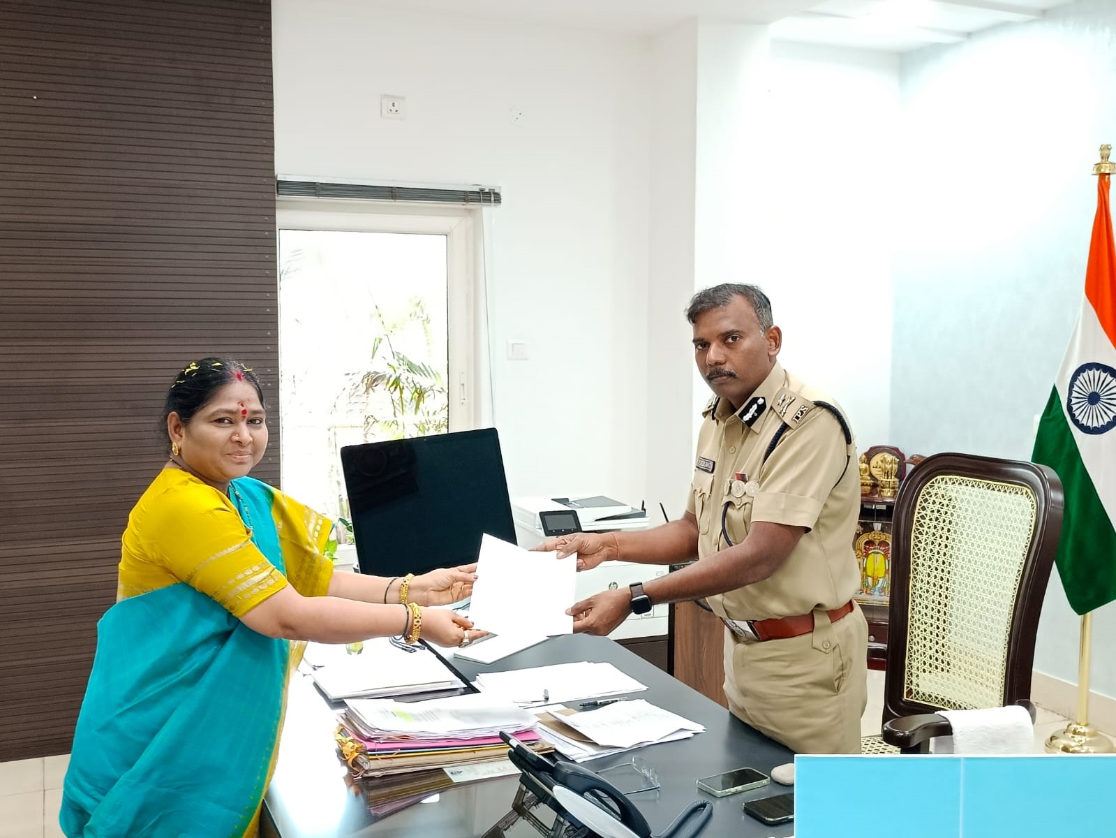 గంజాయి,రౌడీషీటర్లపై ప్రత్యేక నిఘా పెట్టండి