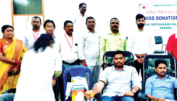 రక్తదానంతో మరొకరి ప్రాణాలకు రక్షణ