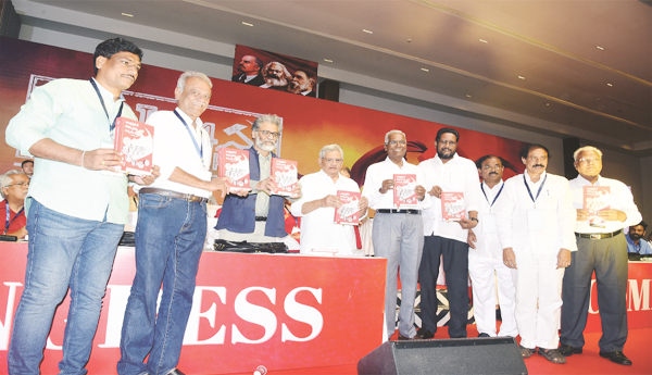 CPI-Congress-with-enthusiasm