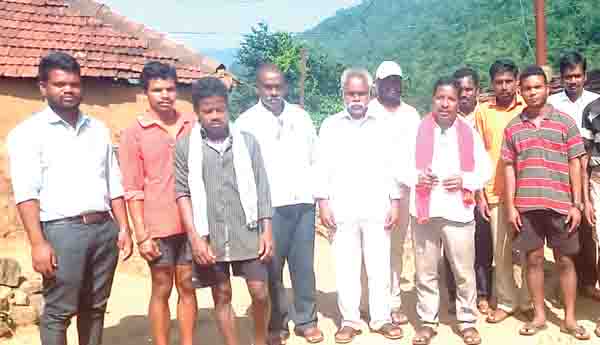 గ్రామాల్లో సమస్యల పరిష్కారానికి కృషి