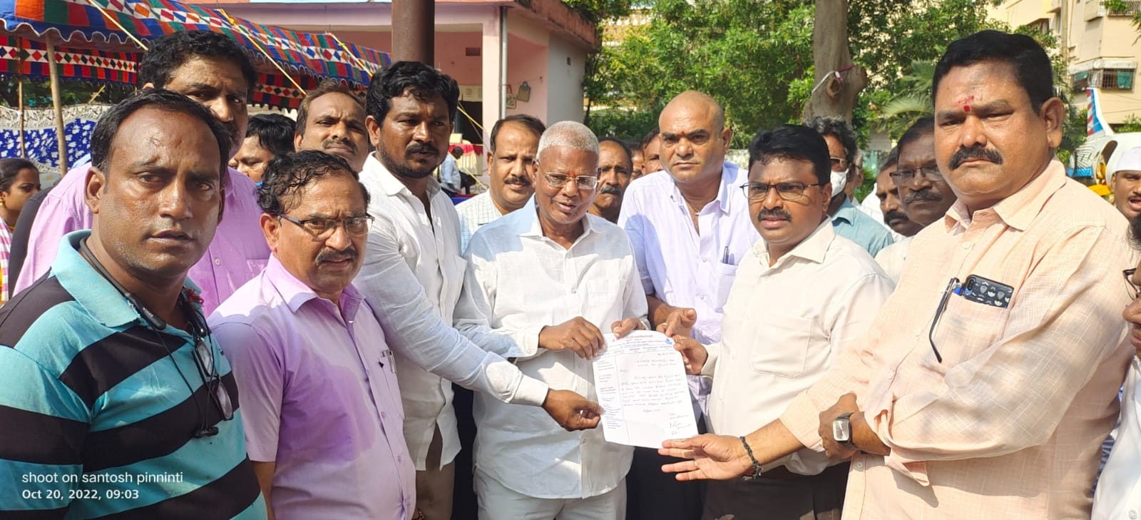 భూగర్భ డ్రైనేజీ ఏర్పాటుకు వినతి