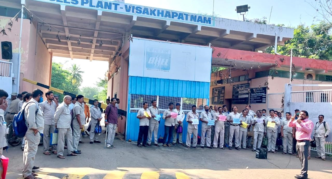  దీపావళికి ముందే ఇన్సెంటివ్‌ చెల్లించాలి