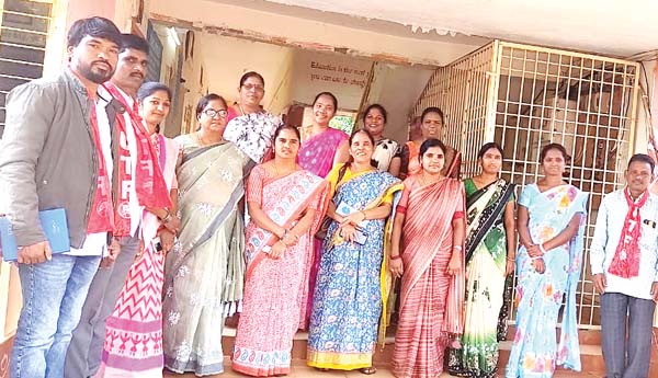 మౌలిక సదుపాయాలు కల్పించాలి