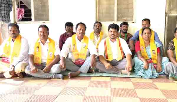 టిడిపి నిరసనలపై వైసిపికి భయమెందుకు