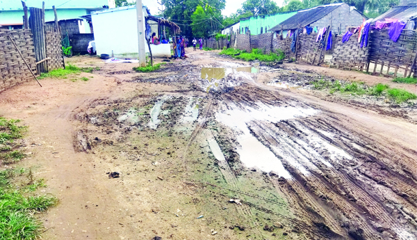 అంతర్గత రహదారుల అధ్వానం