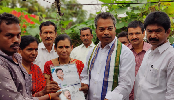 9.87-crores-for-welfare-in-Anneraopet-MLA-Vasantha