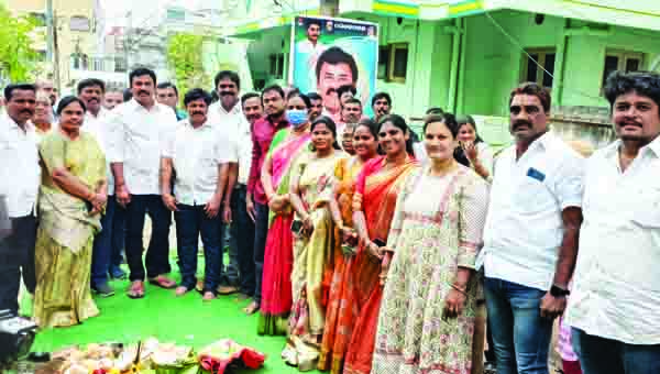 అభివృద్ధి పనులకు శంకుస్థాపనలు