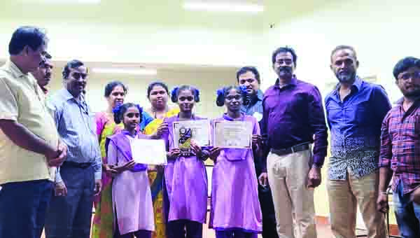 కౌశల్‌ క్విజ్‌ పోటీల్లో 'కస్తూరిబా' విద్యార్థుల ప్రతిభ