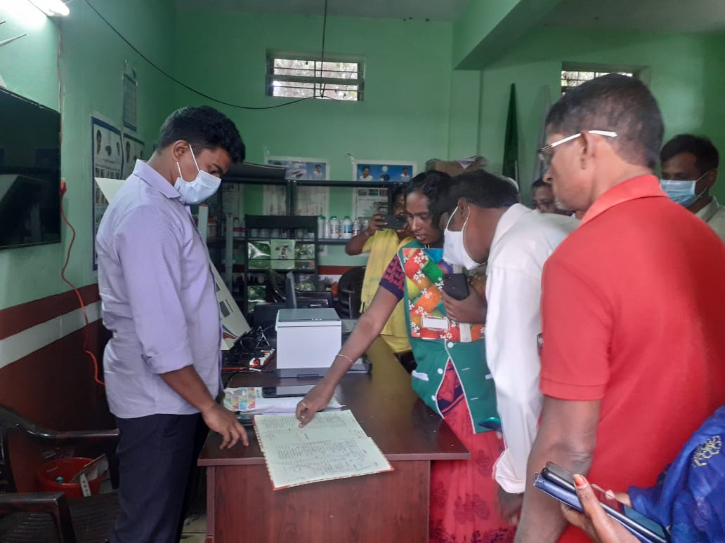 ధాన్యం కొనుగోలులో రైతులు ఆందోళన చెందొద్దు : జెసి