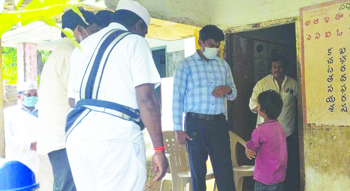 జాయింట్‌ కలెక్టర్‌ తనిఖీలు