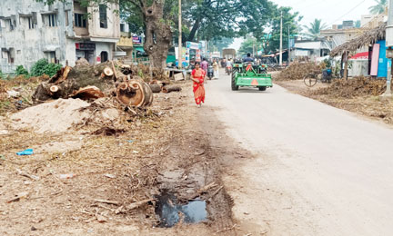 కొత్తకోటలో రోడ్డు విస్తరణ గుబులు!
