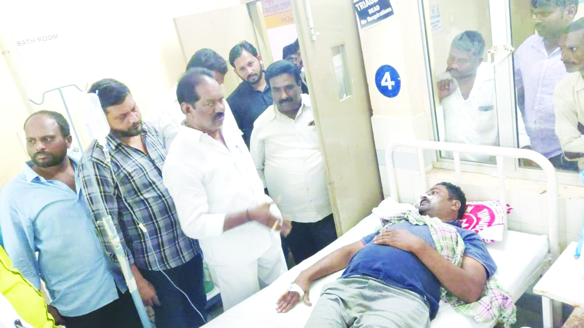 మాజీ సర్పంచి ఆత్మహత్యాయత్నం