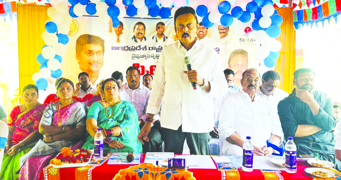 నైపుణ్య శిక్షణతో ఉపాధి అవకాశాలు