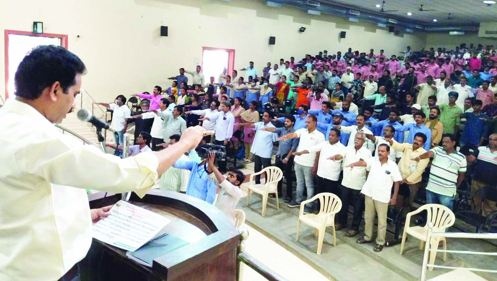 ఆరోగ్యకర సమాజానికి ప్లాస్టిక్‌ని నిరోధించాలి