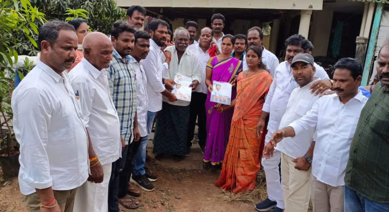 పలుచోట్ల' గడపగడపకూ మన ప్రభుత్వం'