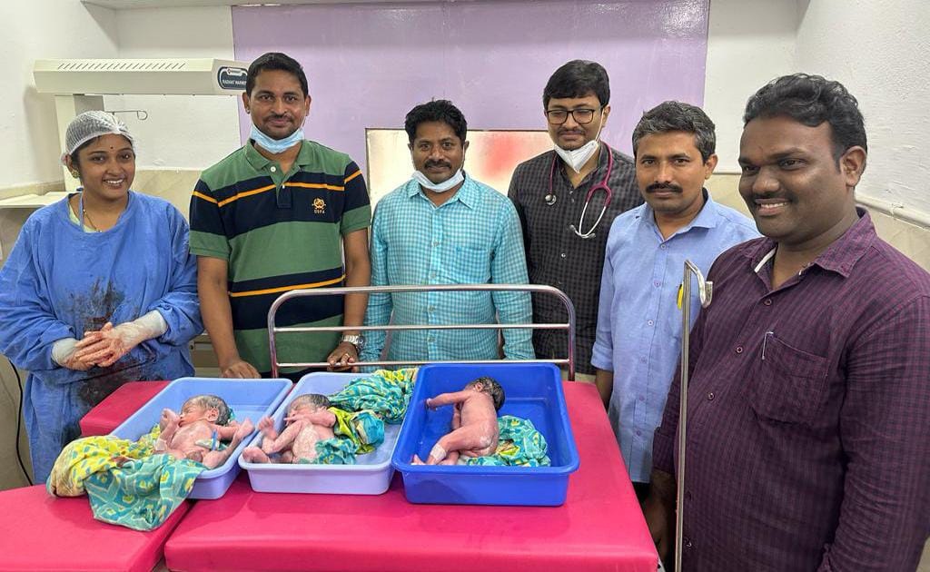 ఒకే కాన్పులో ముగ్గురు కవలల జననం