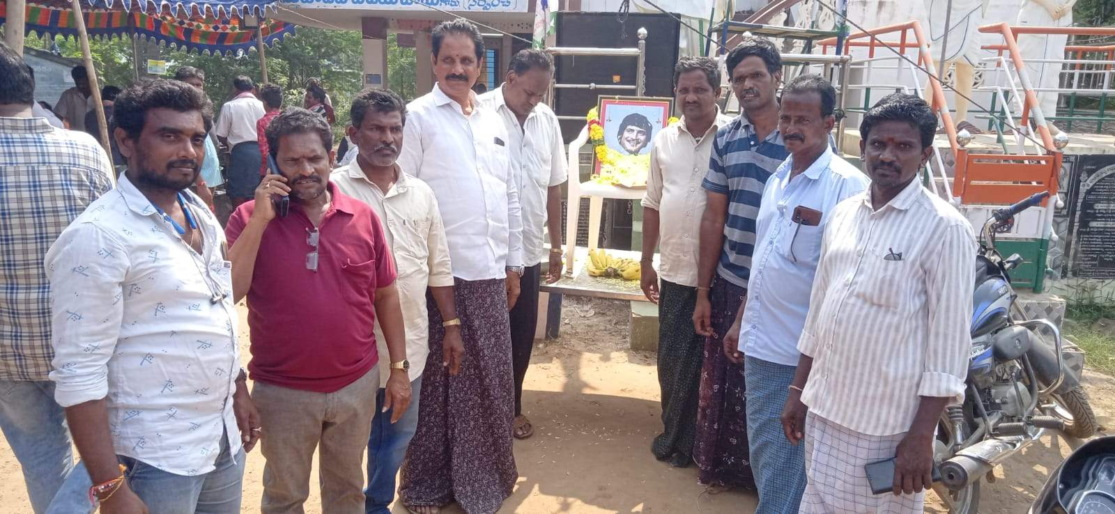 ప్రజల గుండెల్లో చిరస్థాయిగా నిలిచిన నటుడు కృష్ణ