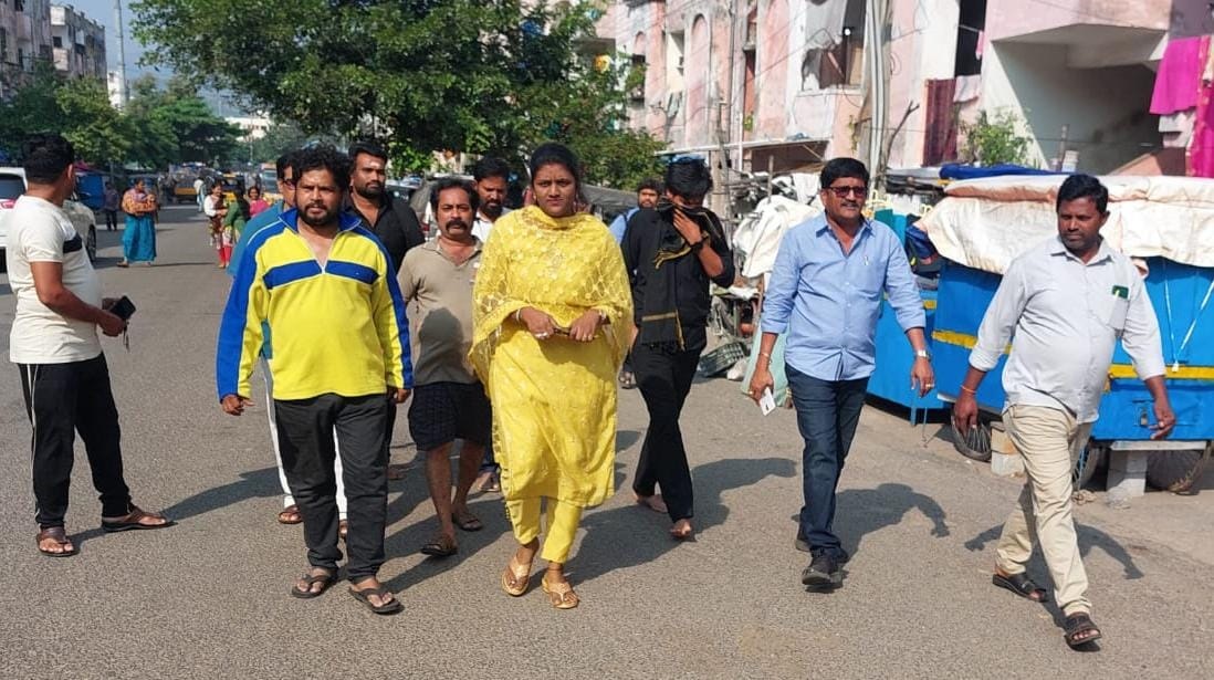 భూగర్భ డ్రైనేజీ సమస్యకు పరిష్కారం