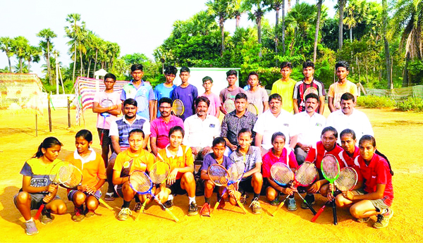 క్రీడల్లో రాణించడానికి ప్రత్యేక శిక్షణ అవసరం