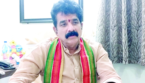 పచ్చి అబద్ధాలు మాట్లాడుతున్న చంద్రబాబు