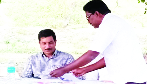 అక్రమంగా చేపలు చెరువుల నిర్వహణపై మత్స్యశాఖ జెడికి సిపిఎం వినతి