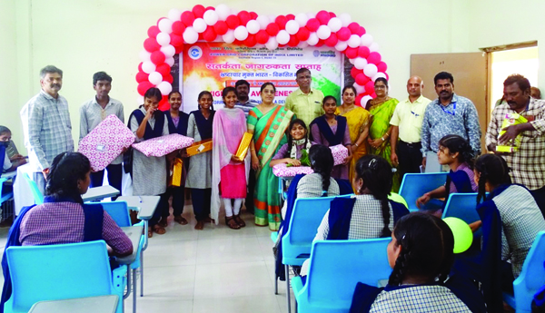 విద్యార్థులకు వక్తృత్వ పోటీలు