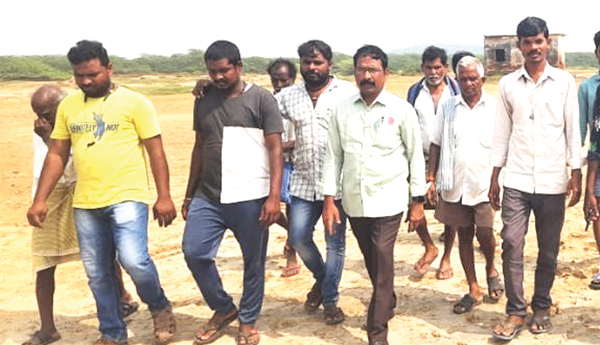  నష్టపరిహారం చెల్లించాలి