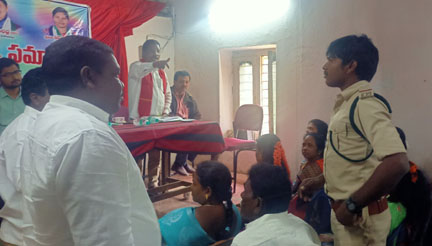 వాడీవేడిగా మండల సమావేశం