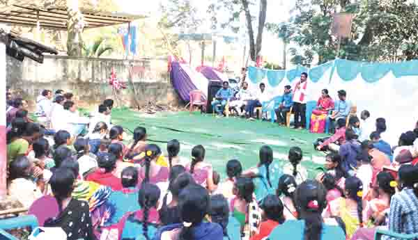 కార్మికులకు ఉద్యోగ భద్రత కల్పించాలి