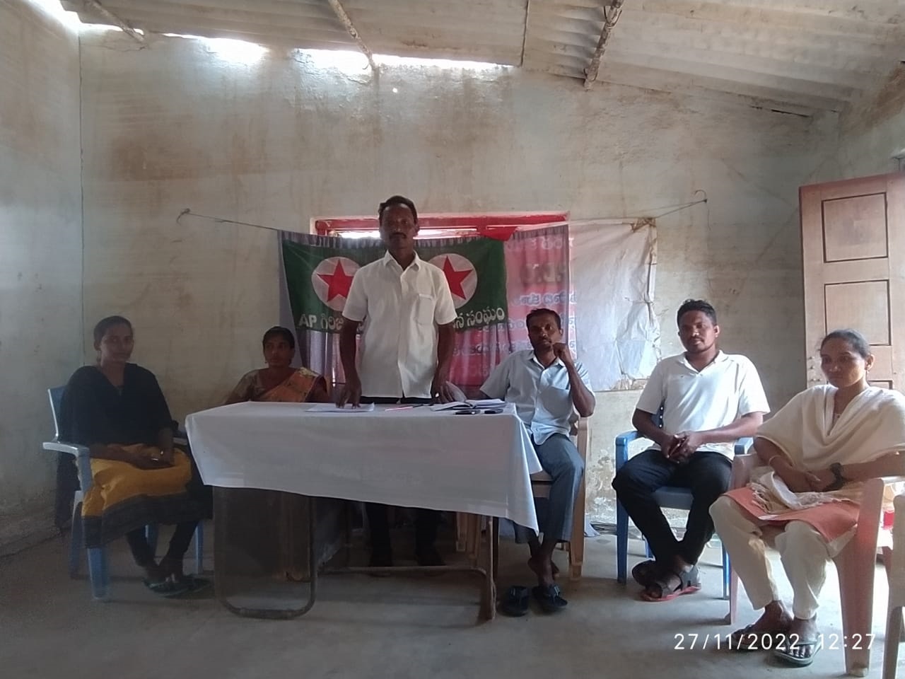 అటవీ హక్కుల చట్టం అమలులో నిర్లక్ష్యం