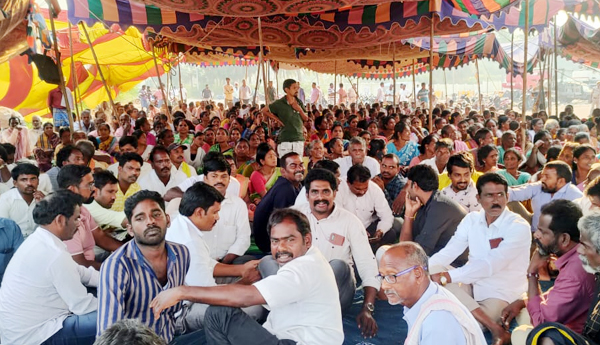 naval-base-people-protest-in-rambilli