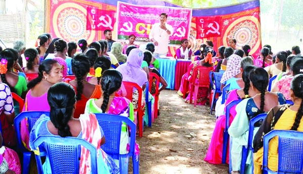 ఆశా వర్కర్లకు కనీస వేతనం రూ.26వేలు చెల్లించాలి