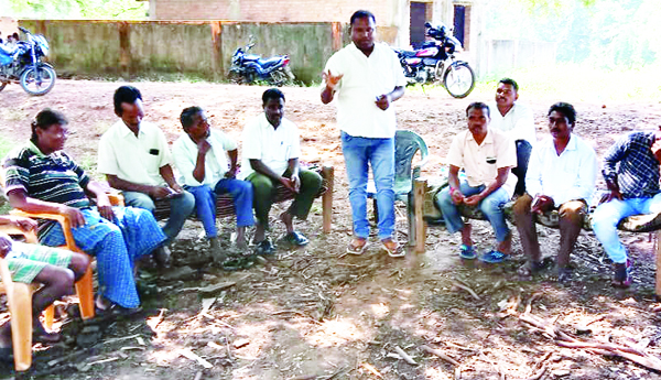 పోడు భూములకు పట్టాలివ్వాలి