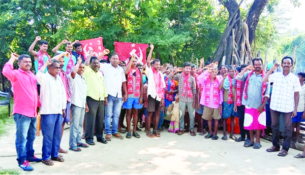 సిపిఎంలో 38 కుటుంబాలు చేరిక