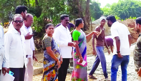 యుద్ధ ప్రాతిపదికన అప్రోచ్‌ పనులు : ఎంపీపీ