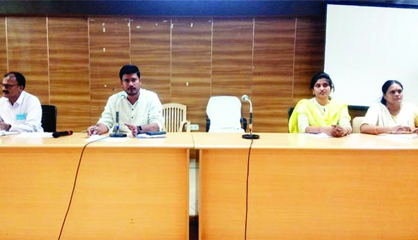 విద్యార్థులకు తాజా కూరగాయలు అందించాలి