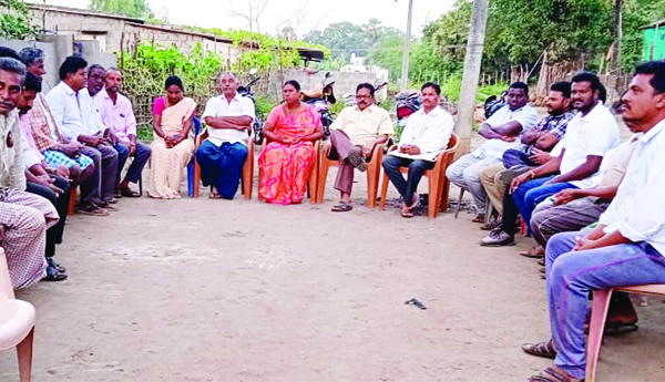 పోలవరం నిర్వాసితుల సమస్యలను పరిష్కరించాలి