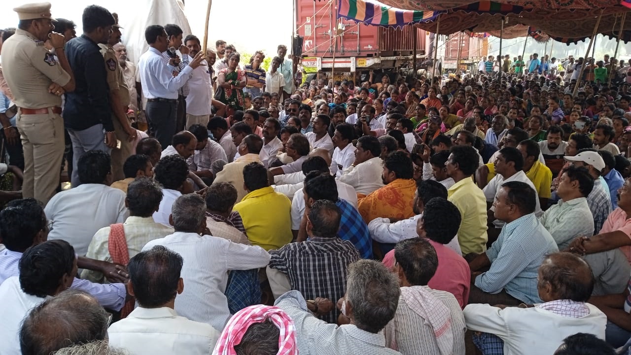  28వ రోజుకు నేవల్‌ బేస్‌ నిర్వాసితుల ఆందోళన