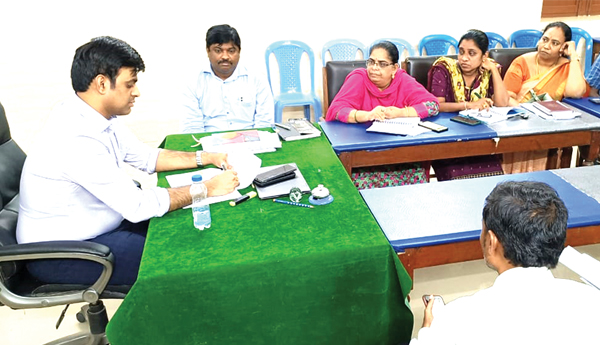 సమస్యలు సత్వరంగా పరిష్కరించాలి