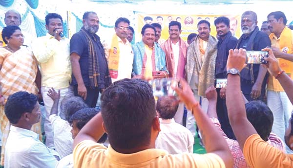 నియోజకవర్గ నేత ఎవరు?