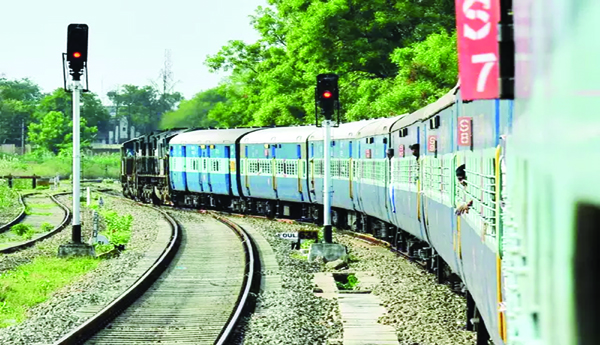 Red-signal-for-train
