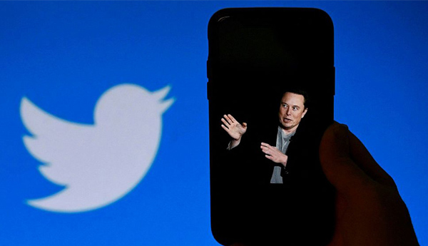 Dozens-of-employees-on-Twitter