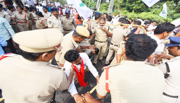 Arrests-of-steel-movement-labor-leaders-Chitramalika