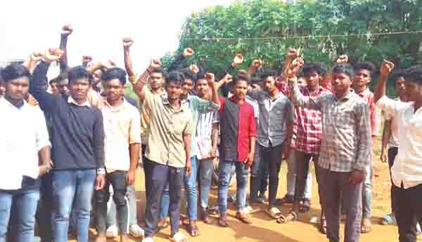 ఉక్కు ప్రైవేటీకరణపై నిరసన