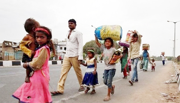 Migration-of-students-with-their-parents-Seven-thousand-people-are-far-from-school