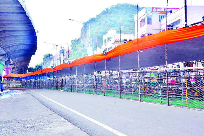 భవానీ దీక్షల విరమణకు ముమ్మర ఏర్పాట్లు