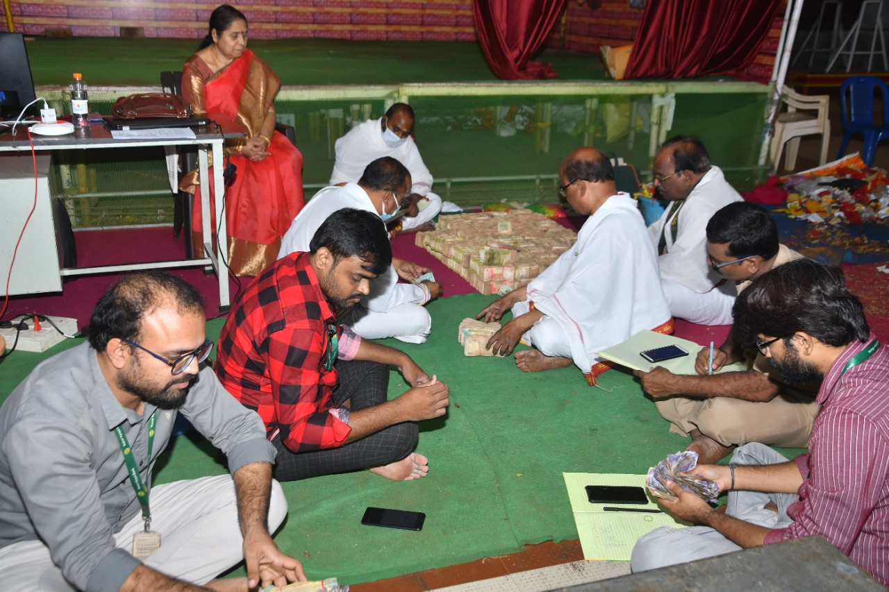 దుర్గగుడి హుండీ ఆదాయం రూ. 4.73 కోట్లు