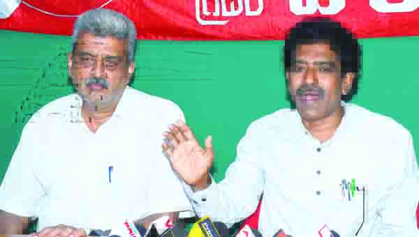 స్టీల్‌ప్లాంట్‌ ప్రయివేటీకరణలో... మోడీతో జగన్‌ కలిసిపోయారా?