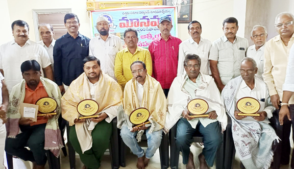 'సృష్టిలో మానవత్వాన్ని మించిన మతంలేదు'