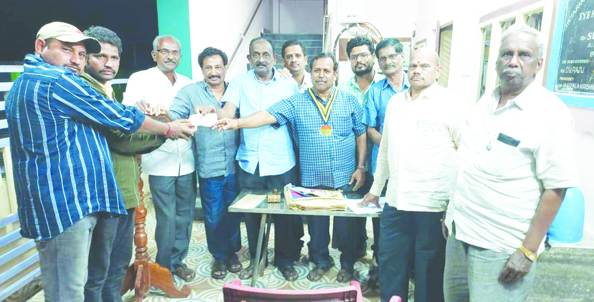 విలేకరి వైద్య ఖర్చులకు రోటరీ క్లబ్‌ సాయం